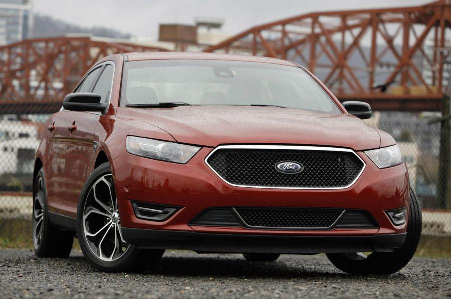  Ford Taurus SHO 2013 года  (фото 12 из 56)